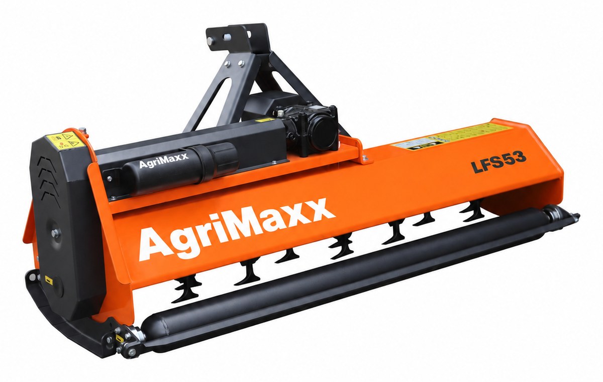 AgriMaxx LFS53 flail mower, close view of the PTO driveline and gearbox area