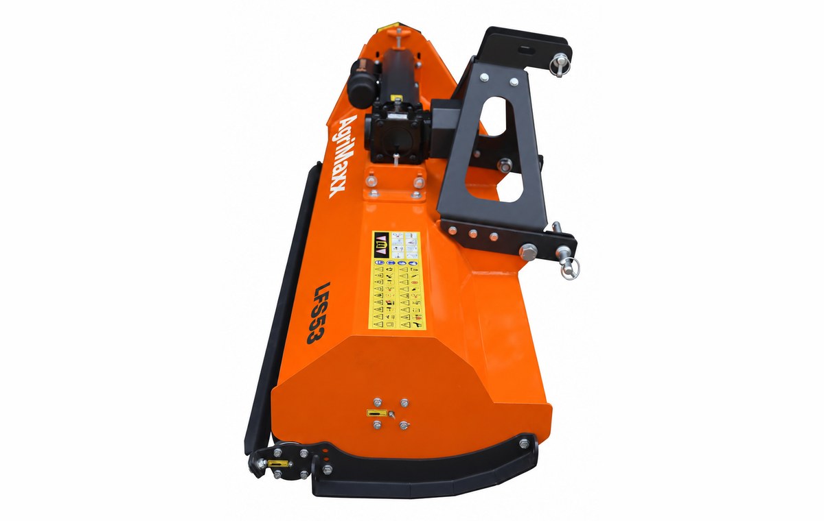 AgriMaxx LFS53 flail mower, rear view of the cutting deck and rear roller